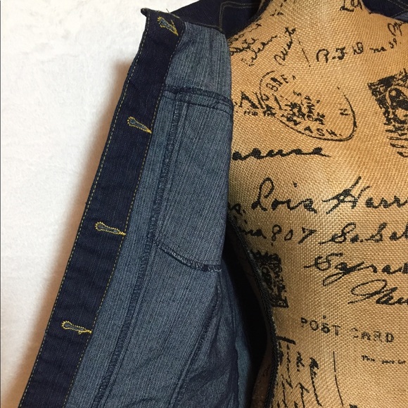 NWT Dark Denim Jean Jacket w/ Detailed Buttons - Picture 4 of 6